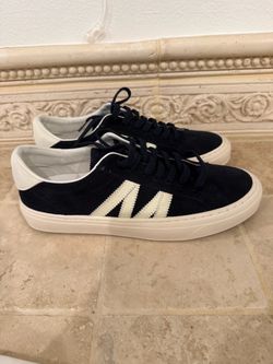 Suede mens sneakers size 10