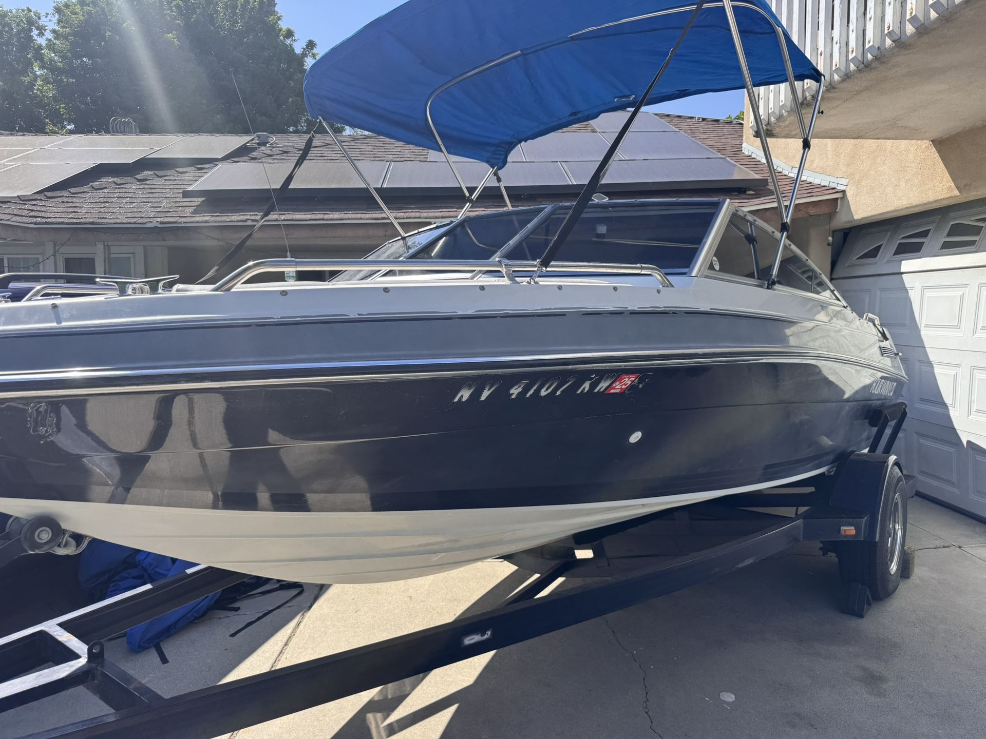 FourWinns Boat