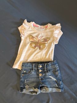 Short y blusa