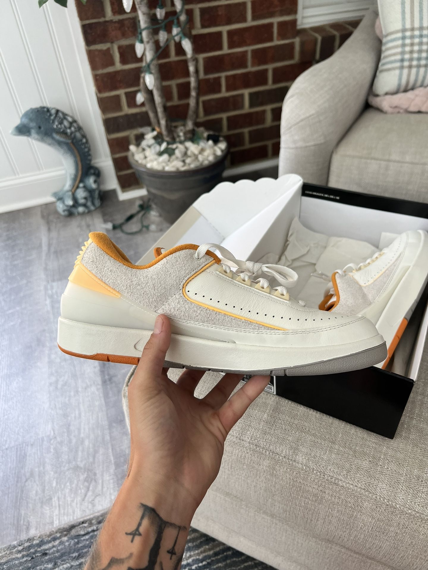 jordan 2’s melon tint