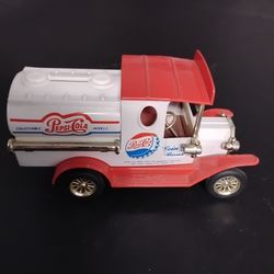Vintage Pepsi Cola Bank Truck Diecast Collectable 1:32 Scale
