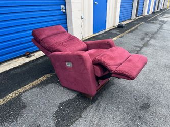LAZYBOY POWER ROCKER RECLINER CHAIR