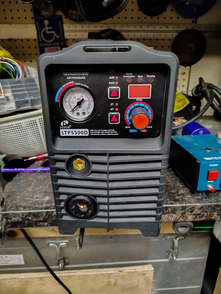 LOTOS LTP5500D - 55A Pilot Arc NON-HF Plasma Cutter
