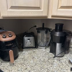 Blender, Air Fryer and Juice Extractor 