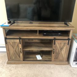 TV Stand 52”