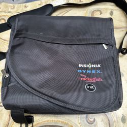 INIT Laptop Messenger Bag – Fits Up to 15.6”, Multiple Compartments