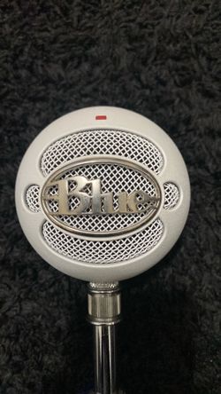 Blue SnowBall USB Microphone + Pop Filter