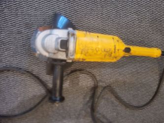 Dewalt 9" grinder with guard and handle