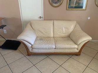 Sofa in Rancho Cucamonga