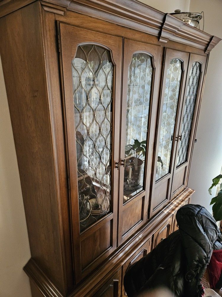 Curb Alert !!!!!!!! House Clean Out Everything Has To Go Pay What You Want