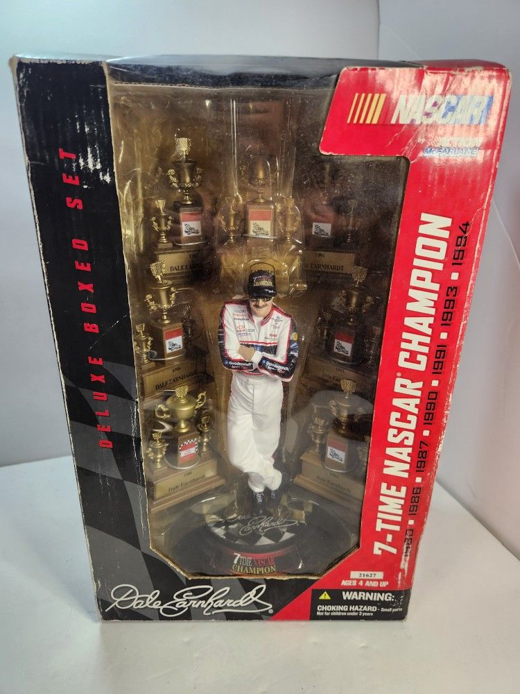 Dale Earnhardt Figure Deluxe Boxed Set Action McFarlane 3 Nascar 7 Time Champion