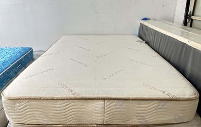 Queen Size Mattress  (Colchón Queen Size)