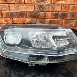 2016-2018 OEM Chevy Camaro Passenger side Headlight