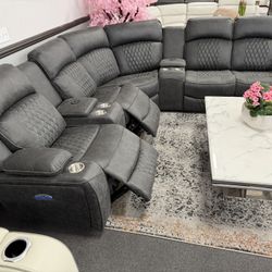 Gray Sofa Sectional 4x Power Recliners & Wirless Charging 