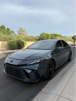 2025 Toyota Camry SE Hybrid 17k Miles