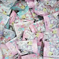 12× QTY Sanrio Theme Mystery Erasers Blind Bag Party Favors Teachers Holidays