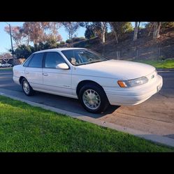 1995 Ford Taurus