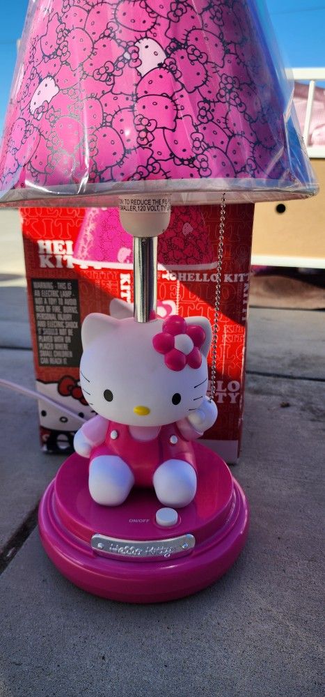 Hello Kitty Table Lamp