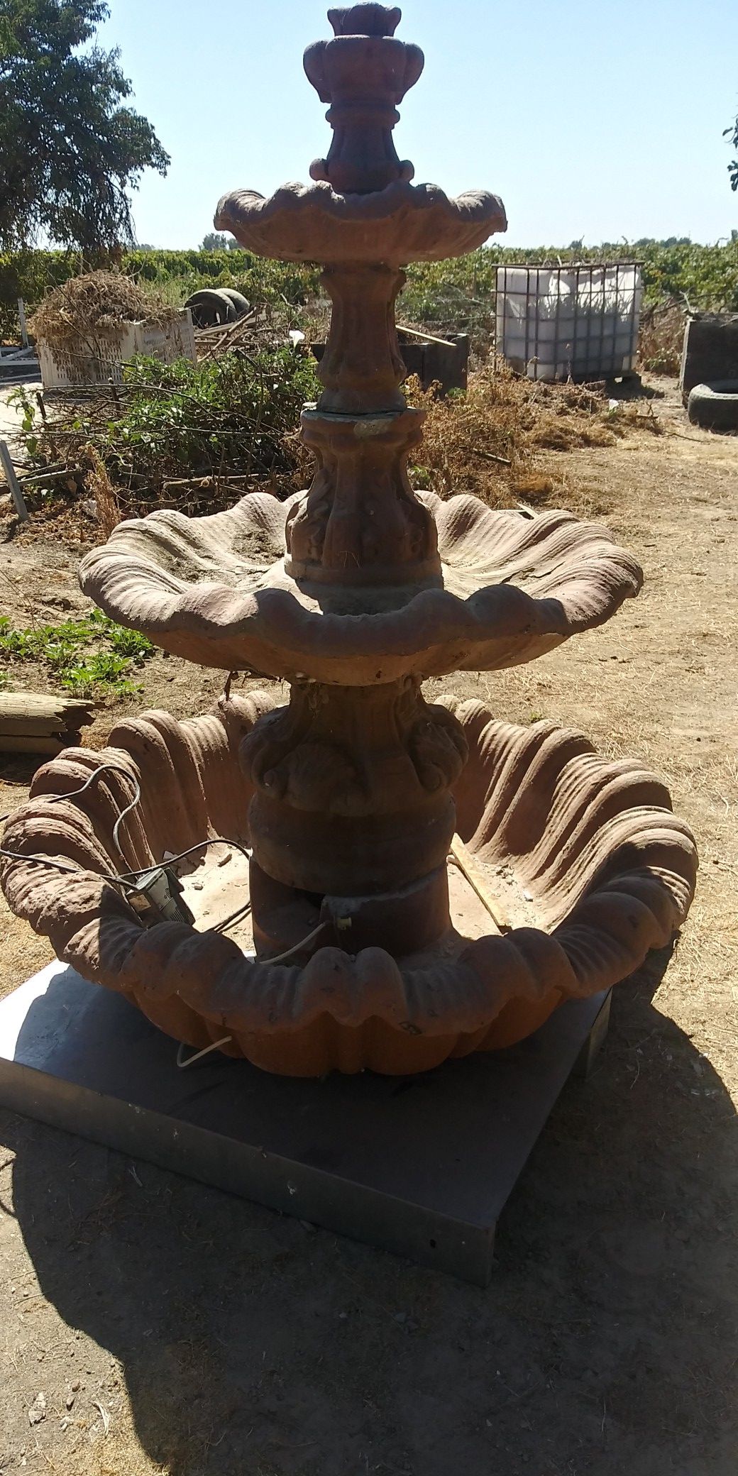 Sunnydaze decor large tiered ball brown water fountain