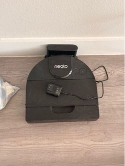 Neato Robotic Vacuum