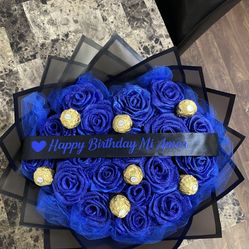 18 Count Heart Shape Eternal Bouquet