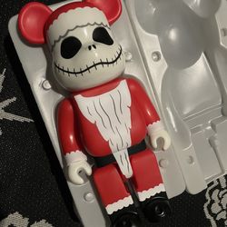 Jack o Skelton Bearbrick 400% size