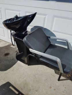 Beauty salon shampooer porcelain sink $200$