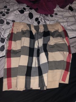 Burberry shorts size 10y