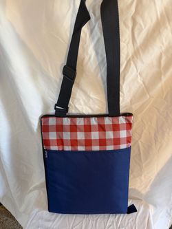Brand New Foldable Picnic Blanket Tote Bag By Kōld