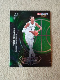 Victor Wembanyama 2025-26 Topps NBA Hoops Hoopers Green Pixel Burst /75