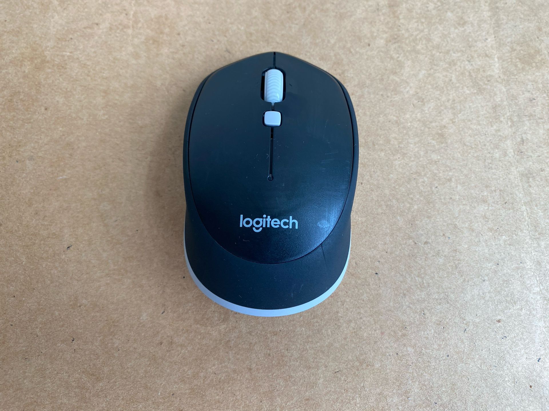 Logitech Wireless Mouse M535 ( READ)