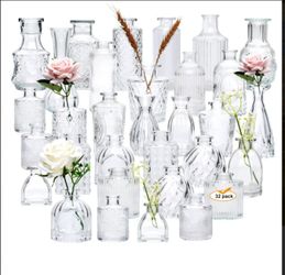 Clear bud vases (31 pack)