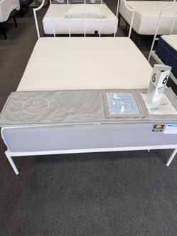 Full size mattress display model