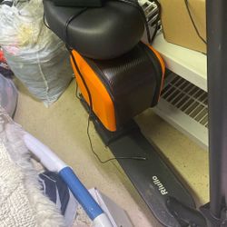 Electric scooter (2 of them) 