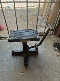Dirty bike stand