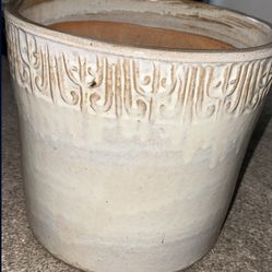 Beautiful Ceramic Detailed Plant Pot W/ Drainage Hole 