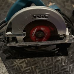 Markita Circular Saw