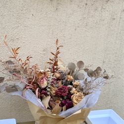 Dry flower bouquet