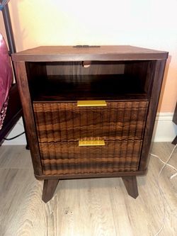 Fluted Nightstand with Outlets