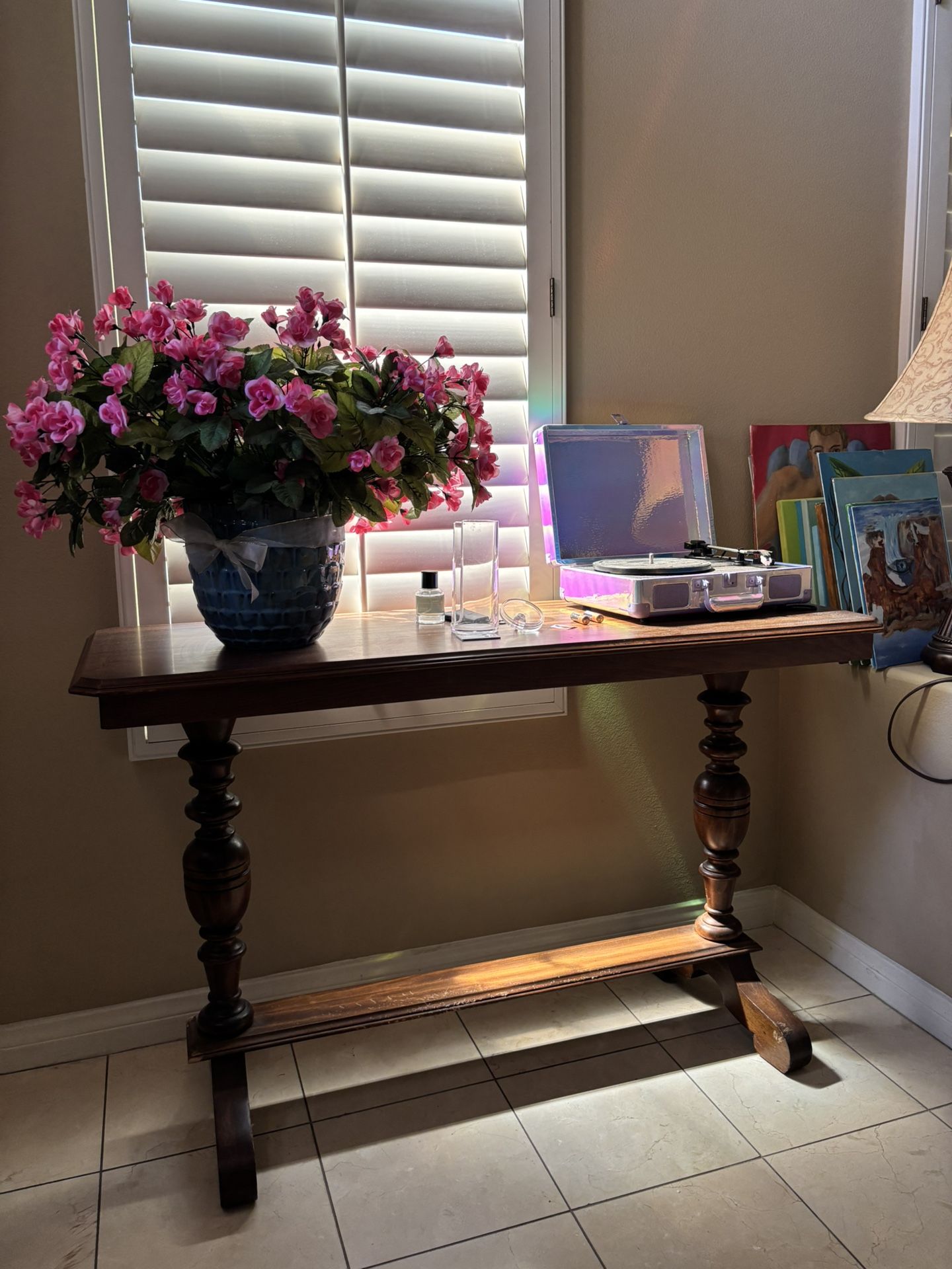 Antique-Style Solid Wood Console Table
