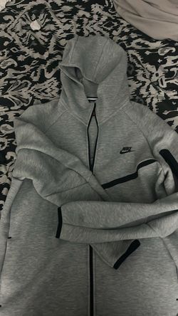 Dark heather nike tech fleece