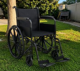 Drive Medical Silver Sport 1 Wheelchair excellent condition