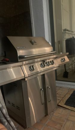 Jenn-air bbq grill 3 burner