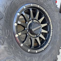 Can-Am X3  Wheels and Tires