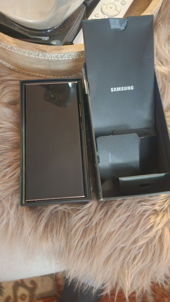 Samsung Galaxy Note 20 Ultra screen went out about 2 days ago I could still receive call fully unlock