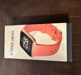 Fitbit Versa Smartwatch in Box