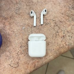 AirPods 1s