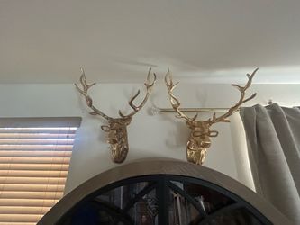 Two deer decor, gold