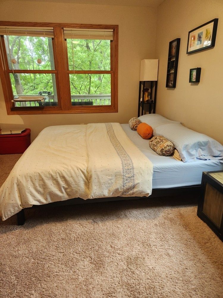 King Bed With Mattress