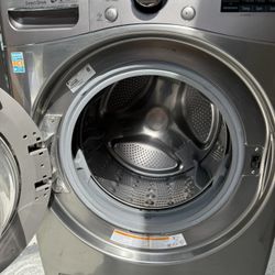Washing Machine and Dryer LG